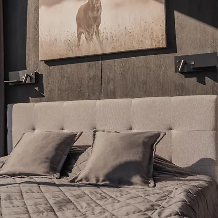 Pulli Country Club - Private Sauna & River View 아파트