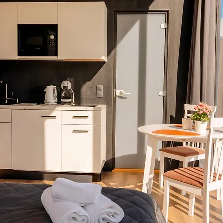 Pulli Country Club - Private Sauna & River View Apartment Parnu