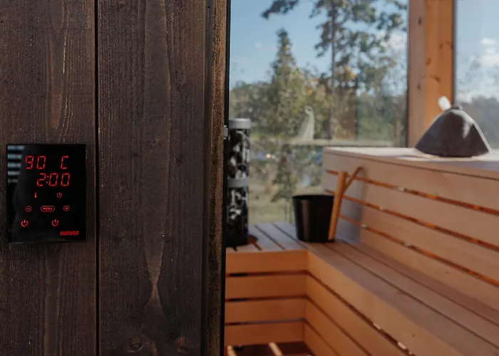 Pulli Country Club - Private Sauna & River View Daire *