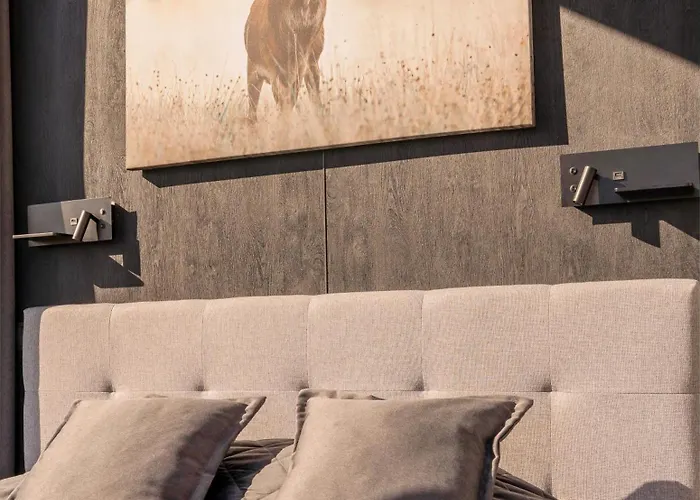 Pulli Country Club - Private Sauna & River View